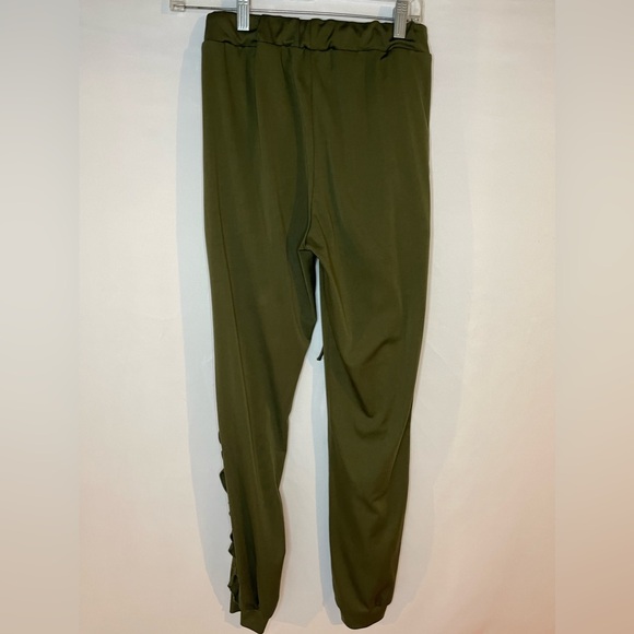 2 PIECE SET, Excellent Condition - Picture 3 of 6